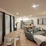 Apartment , Bordeaux Merignac Airport
