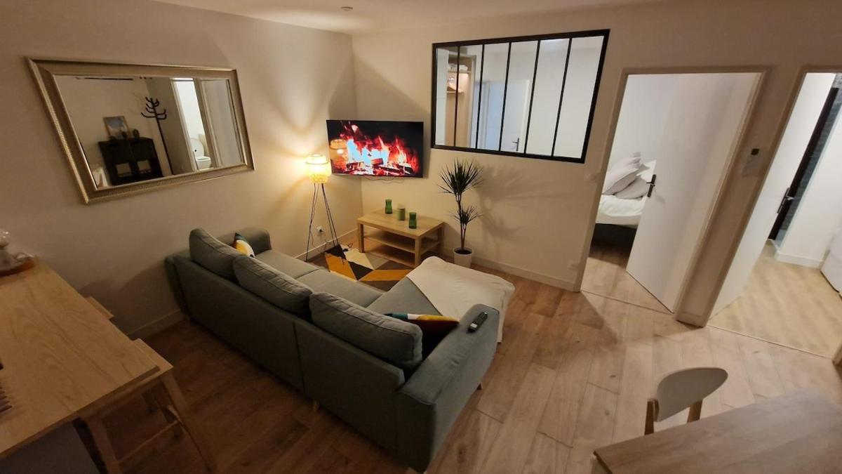 Appartement , Bordeaux Airport *